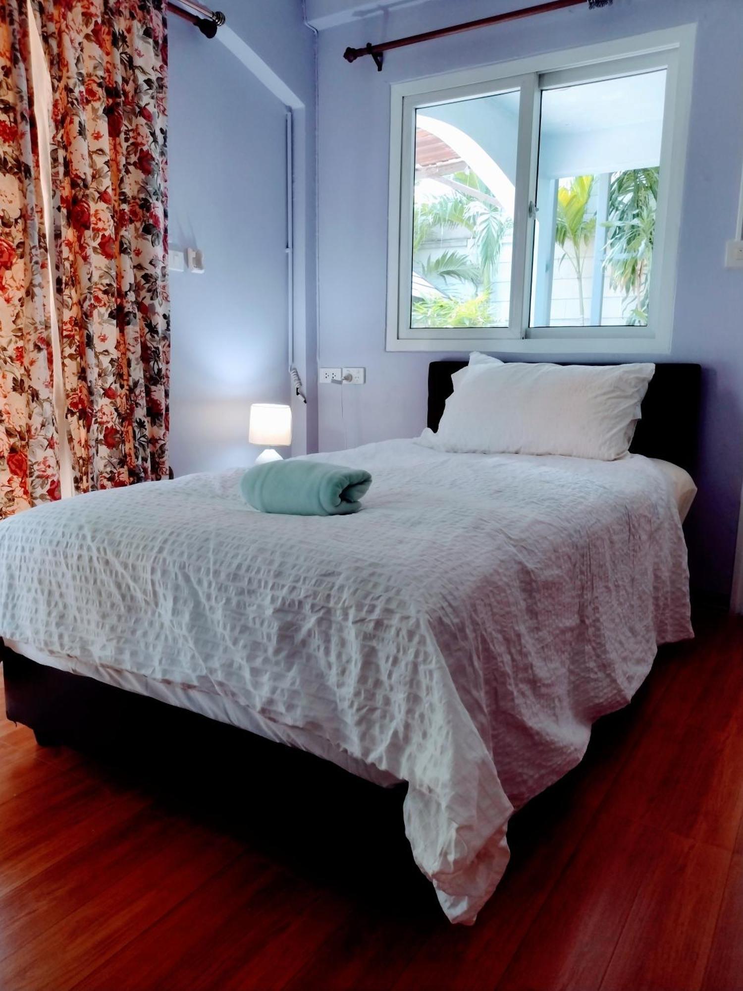 Mango Tree Guestroom Bangkok Esterno foto